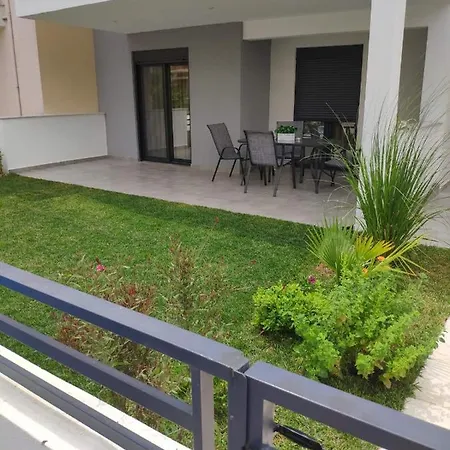 شقة Family House Ofrínion